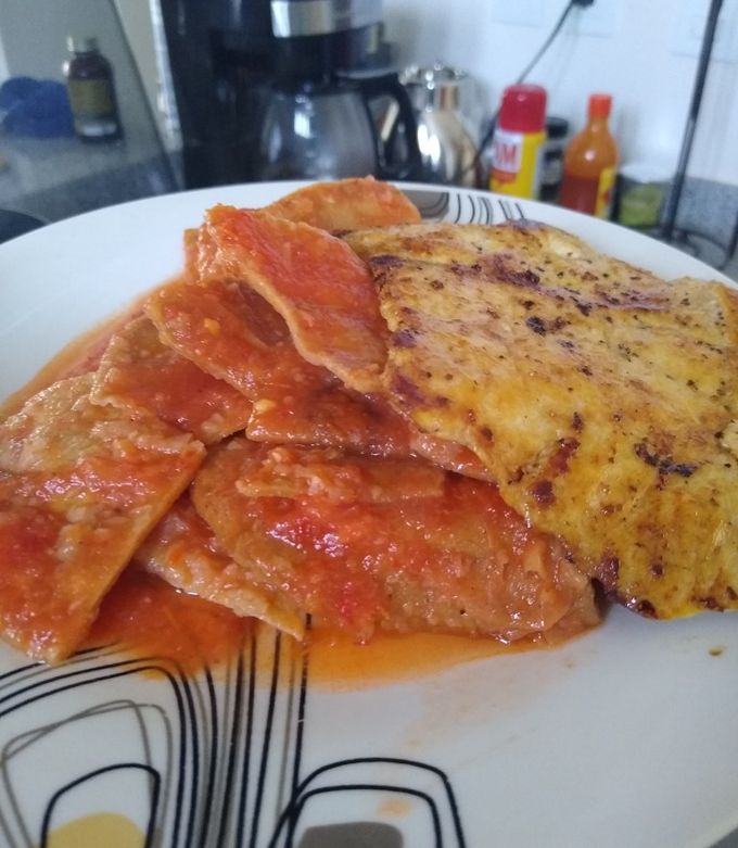 Una foto de Chilaquiles rojos !!!!! 🤤