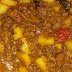 A picture of Beans and potato porridge.