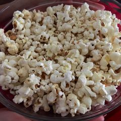 A picture of Sweet & Salty Homemade Popcorn.