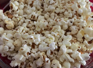 A picture of Sweet & Salty Homemade Popcorn.