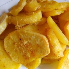 A picture of Lyonnaise potatoes.