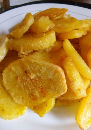 A picture of Lyonnaise potatoes.