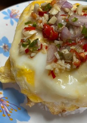 รูปของ ข้าวไข่ข้น+น้ำปลาพริก
