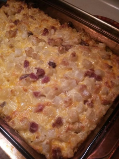 A picture of Cheesy Ham & Hashbrown Casserole.