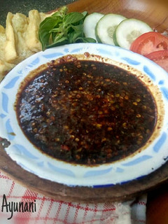Foto resep Sambal Petis dg Gorengan Tahu