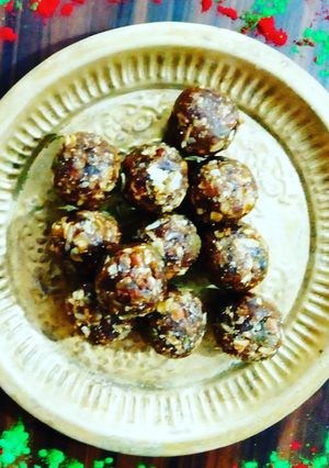 A picture of Dry fruits laddu (without sugar).
