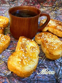 عکسی از دستور نان باگت سوخاری عسلی