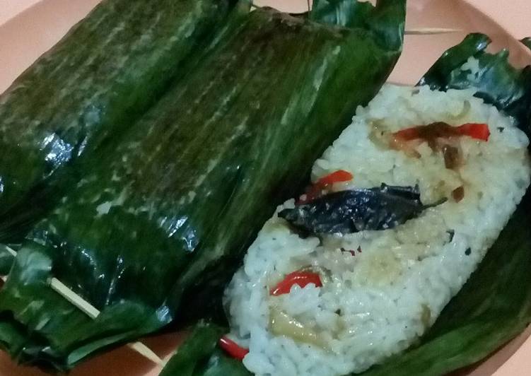 Nasi Bakar Ikan Asin