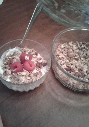 A picture of Banana Pecan Granola.
