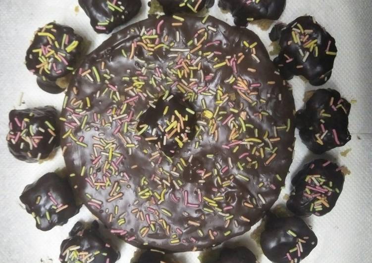 Leftover Bread/Pav chocolate cake and cakes bites