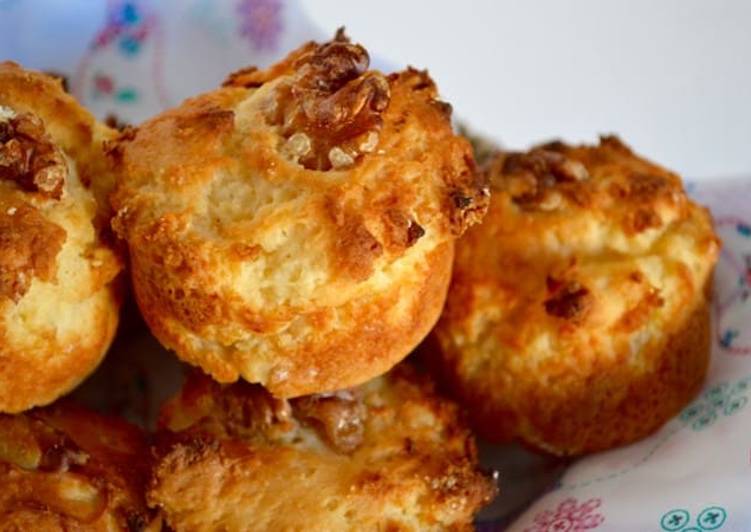 Yoghurt, Honey &amp; Walnut Muffins