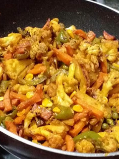 भाजी (bhaji recipe in Hindi) रेसिपी मुख्य फोटो