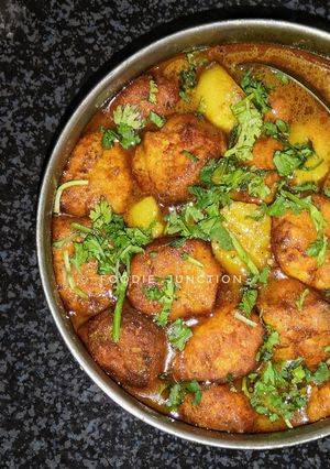 A picture of Traditional Odia Cuisine :-Chhena Tarkari / Chhena Kofta Curry (Without onion and garlic).