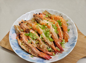 蒜蓉蒸蝦冬粉 的食譜成品照片