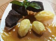 Una foto de carne de posta paleta