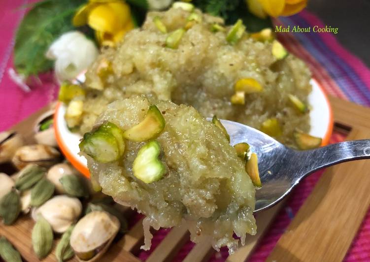 How to Make Homemade Bottle Gourd or Lauki Halwa – Summer Vegetable Dessert