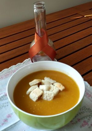 Una foto de Sopa de calabaza, papa y zanahoria
