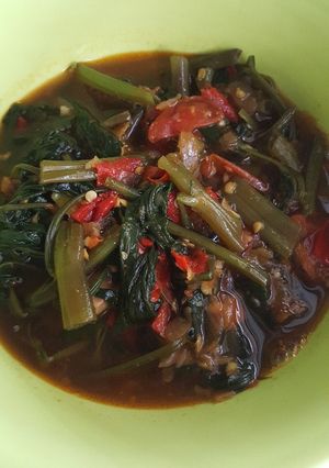 Foto resep Tumis kangkung kuah pedes