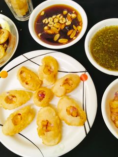 सूजी के गोलगप्पे (Suji ke golgappe recipe in Hindi) रेसिपी मुख्य फोटो