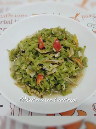 Langkah Mudah untuk Membuat Resep Tumis pare teri (Tanpa pait) yang Uenak Anti Ribet, Bikin Ngiler