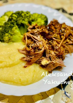 A picture of Leg of lamb with lean parsnip puree.