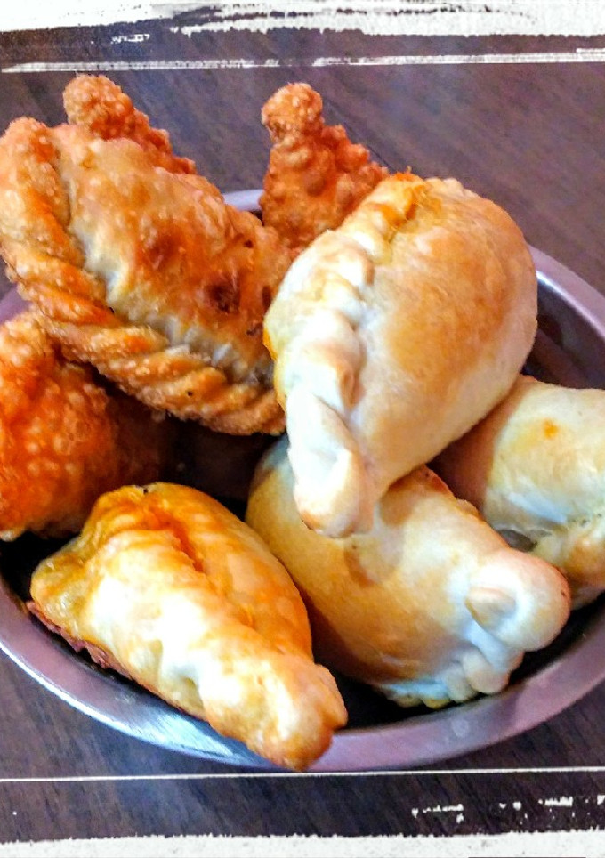 Una foto de Empanadas de Carne Fritas y Horneadas