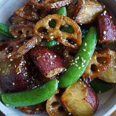 A picture of 【Depachika Style】Black Vinegar Amazu Glazed Sweet Potato & Lotus Root.
