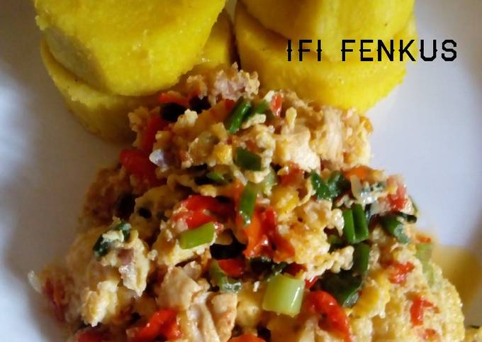 Curry yam with chicken breast egg sauce