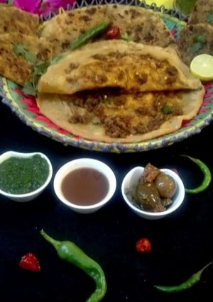 A picture of Keemay Wala paratha.