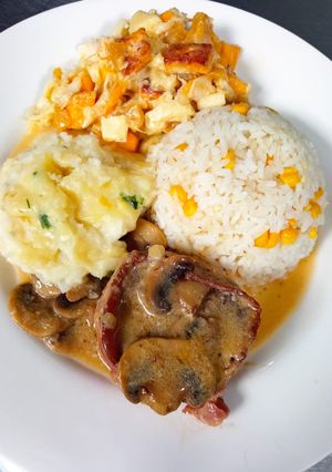 Una foto de Filete Mignon En Salsa De Hongos
