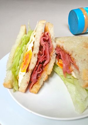 花生醬培根三明治 的食譜成品照片