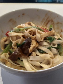 A picture of Cold sesame noodles.