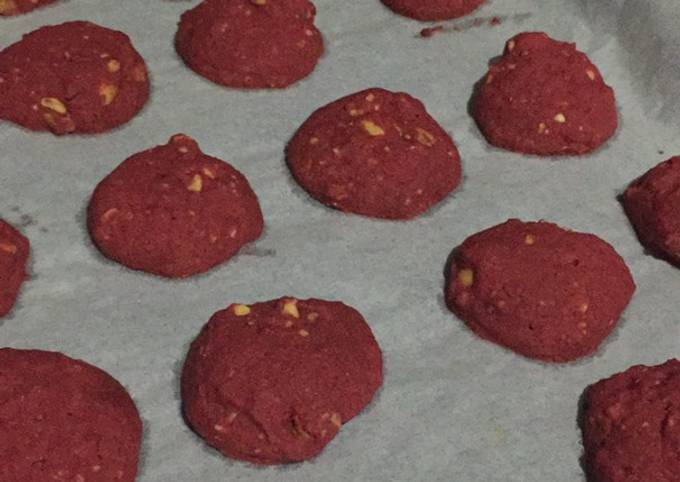 Red velvet cookies