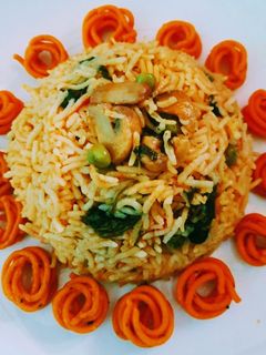 மஷ்ரூம் பட்டாணி பிரியாணி செய்முறை முக்கிய புகைப்படம்