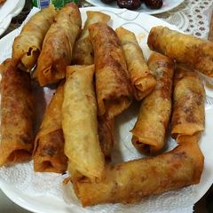 A picture of Beef mince masala rolls.