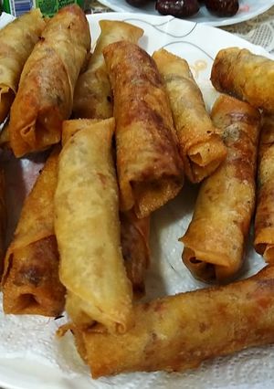 A picture of Beef mince masala rolls.