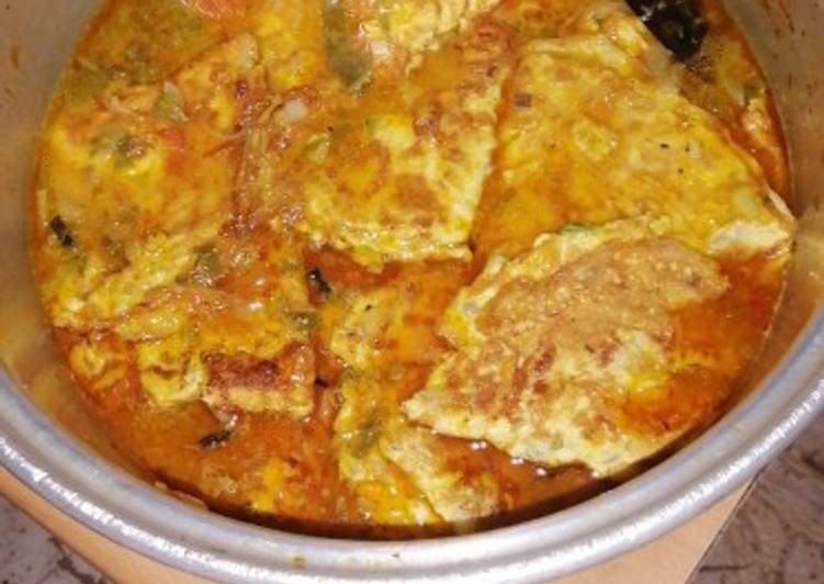 Recipe of Perfect Egg Omlate with Tomato Curry