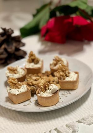 Foto principal de Canapé de queso crema con nueces mermelada de caqui