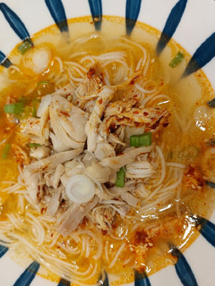 Koreai tésztás csirkeleves recept fotója