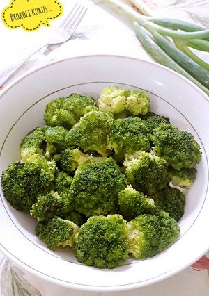 Foto resep Brokoli kukus.