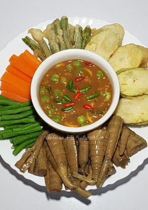 รูปของ น้ำพริกกะปิเจ #กินผักรักสุขภาพ6