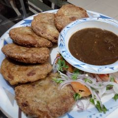 A picture of Shami kabab.