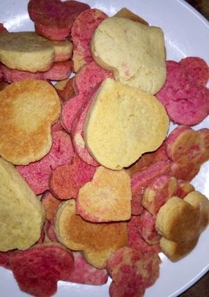 A picture of Colorful cookies.