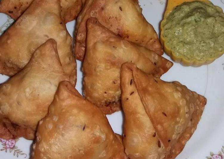 Chatpata Samosas