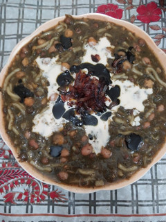 عکسی از دستور آش رشته خوشمزه مامان پز 👩🍳🥣🥣