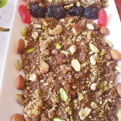 A picture of Khajor injeer dry fruits halwa.