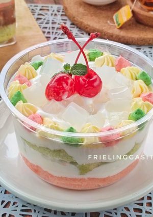 Foto resep Dessert Box Dengan Cream Premium