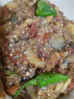 A picture of Bengan aloo (eggplant with potatoes).