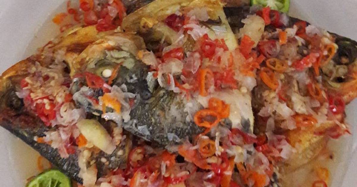 Resep Pecak Ikan Bawal oleh Nubie Kitchen - Cookpad