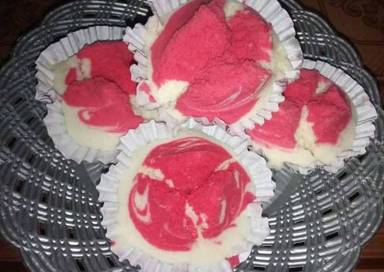 Bolu kukus merah putih